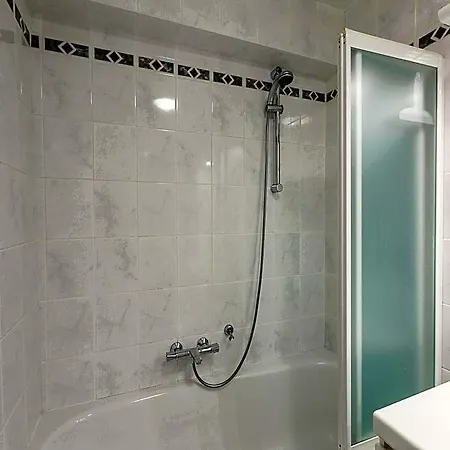 Hotel Cozy Near The